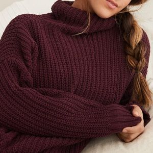 super comfy sweater!! accepting offers!